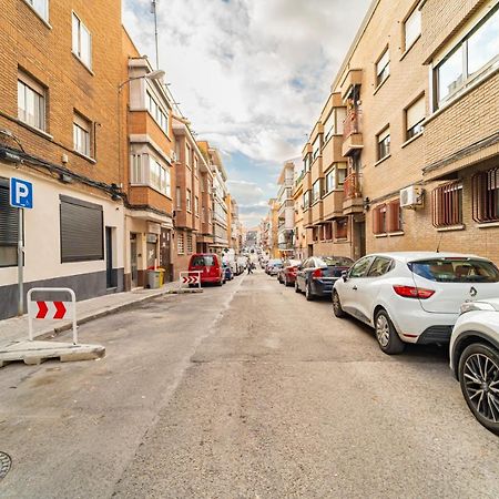 Edsam Madrid Apartments Black Bagian luar foto