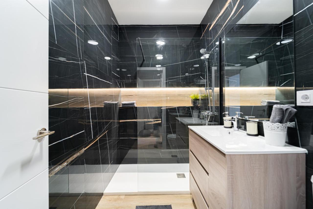 Edsam Madrid Apartments Black Bagian luar foto