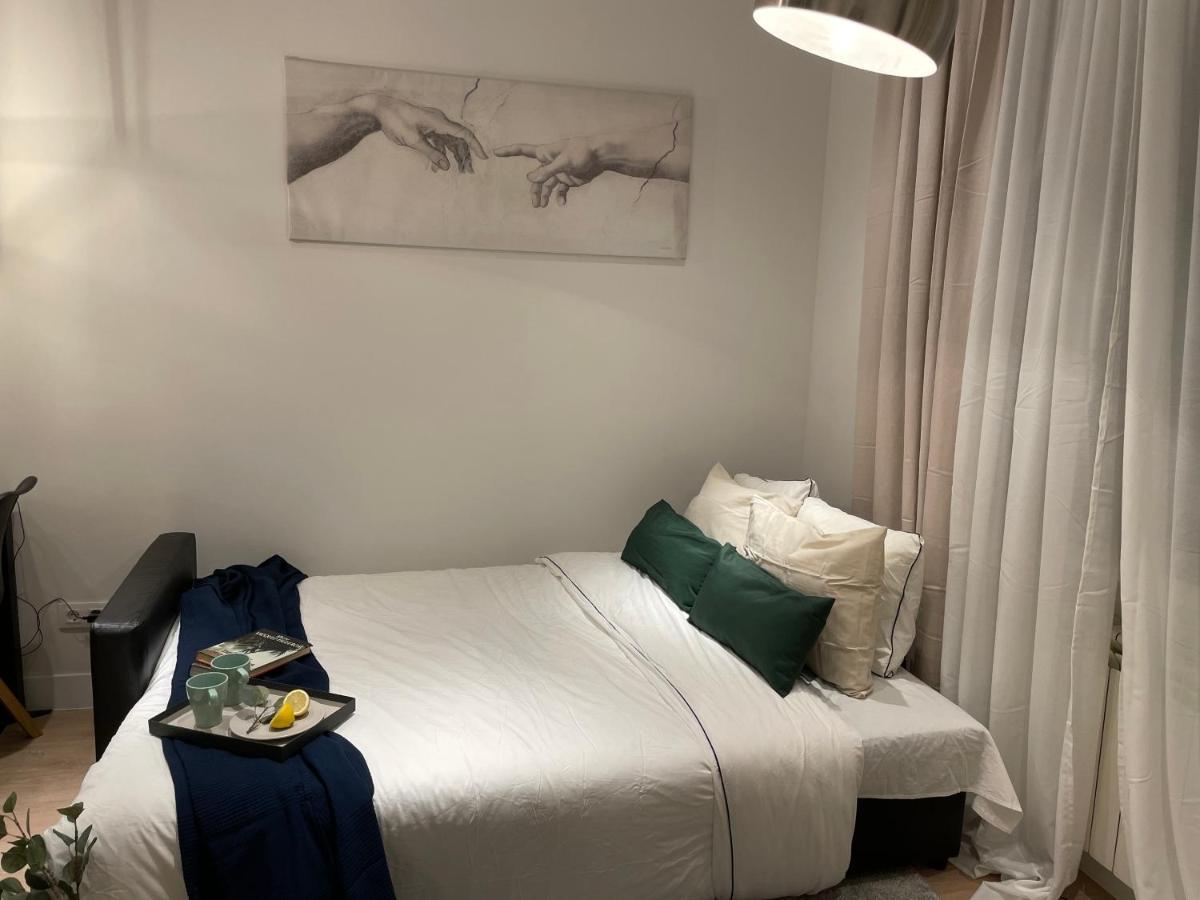 Edsam Madrid Apartments Black Bagian luar foto